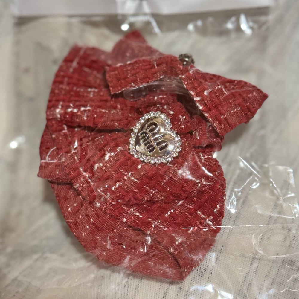 Labubu Fashion Outfit Set (Red Tweed) - NIB - Picture 2 of 2